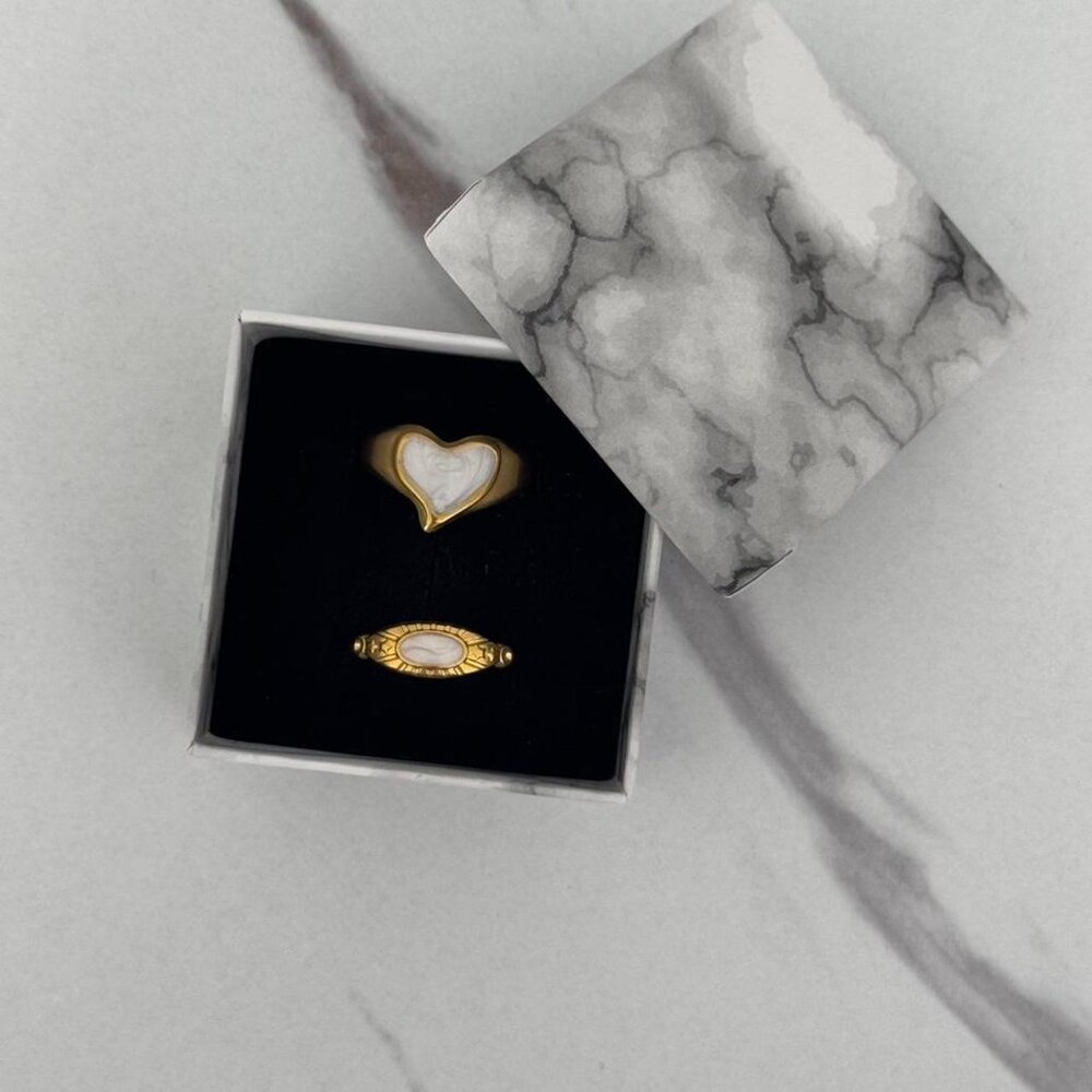 SKU:0389‎ set 2 gold white rings with heart suitable for sizes from 5,5 to 9 US - Picture 3 of 6